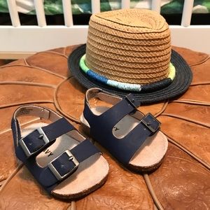 NWOT 0-3 months Hat & Sandals